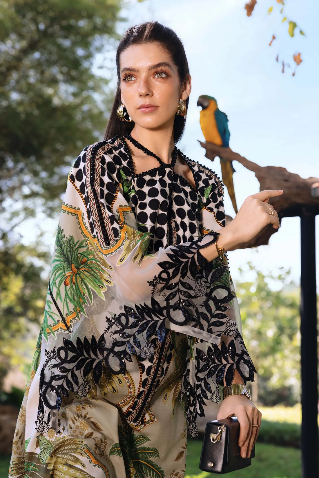 M.B - Safari Lawn