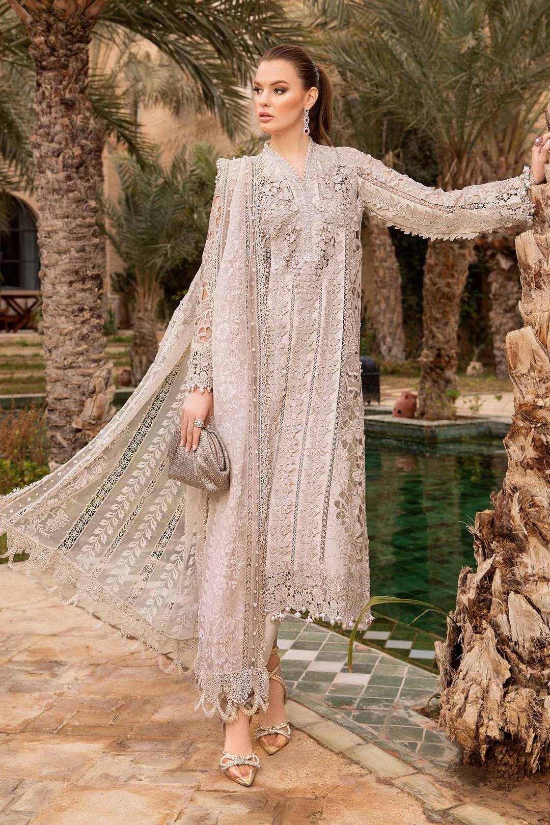 M.B BEIGE 3D LAWN