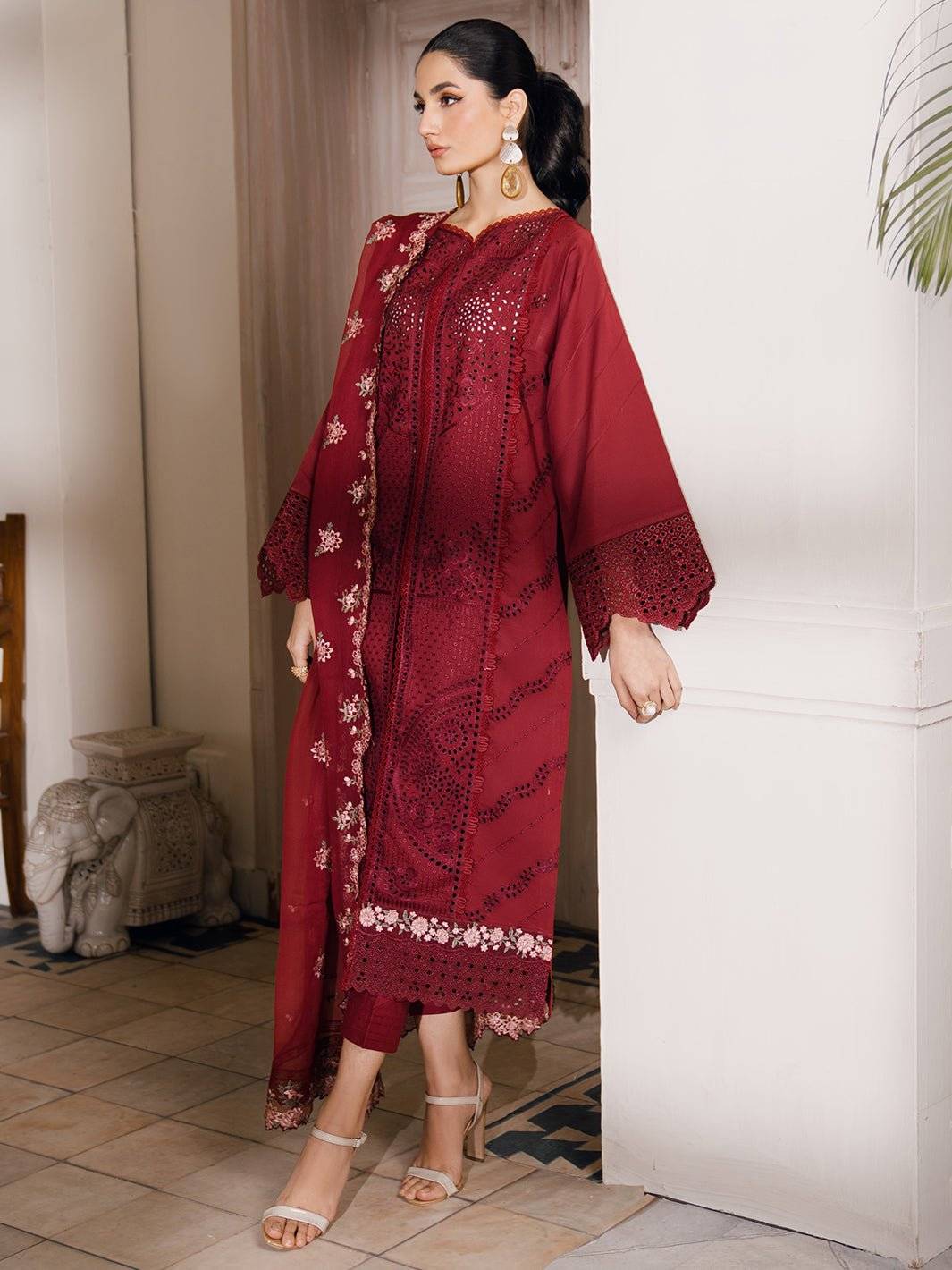 BIN ILYAS DILARA RED LAWN