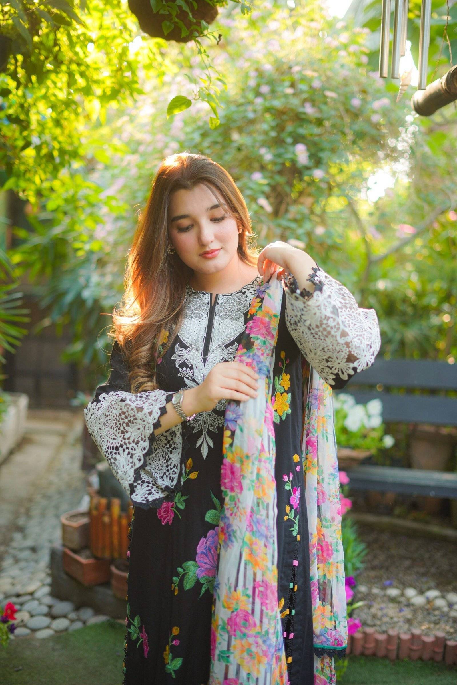 ANEELA’S LAWN - Aleezy