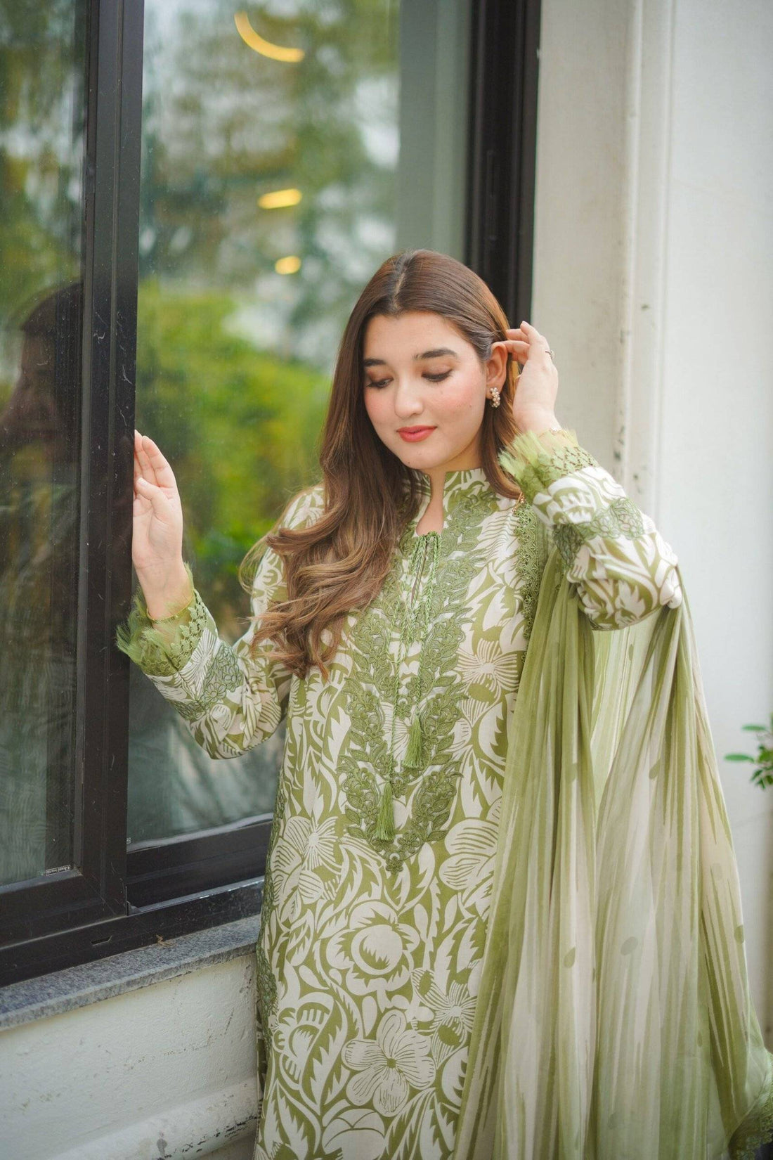 ANEELA’s Swiss Lawn - Leaf
