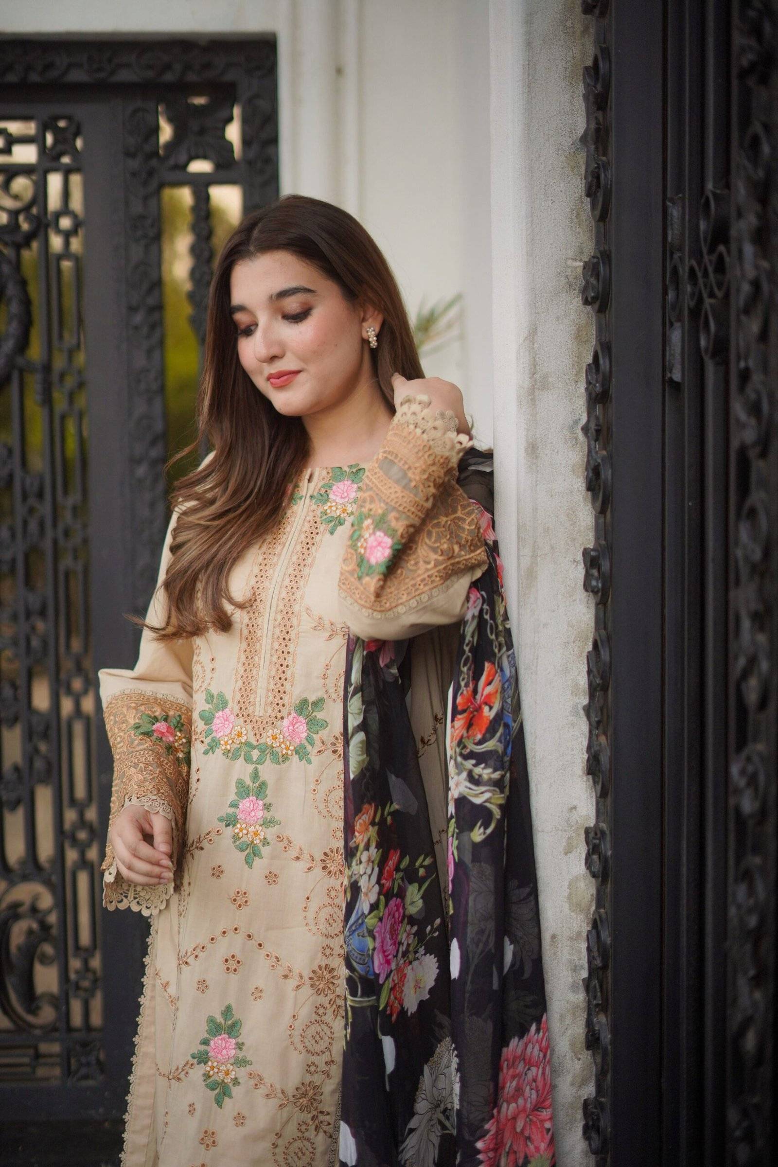 ANEELA’s LAWN - beige Polo