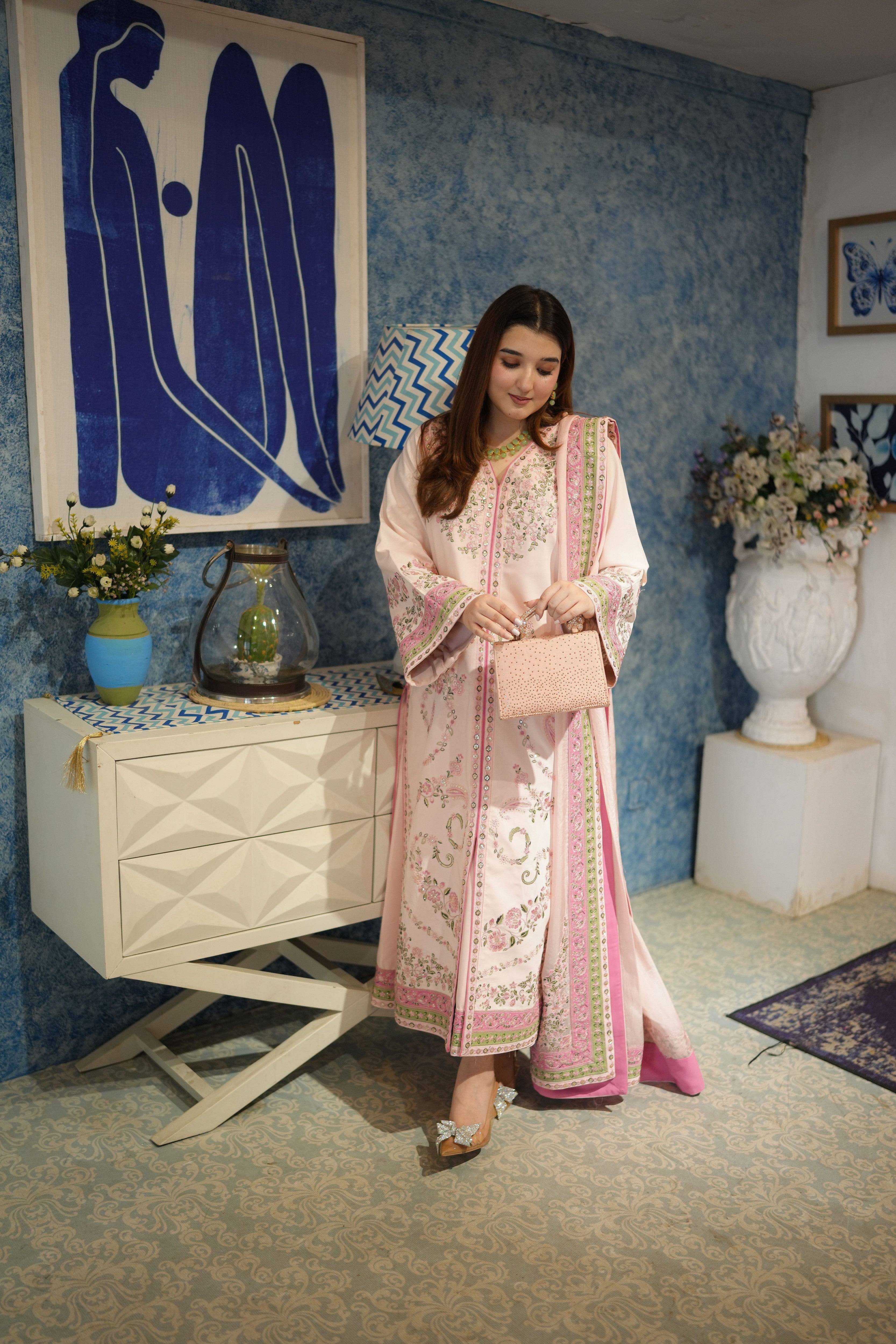 Aneela’s - Peach - silhouette
