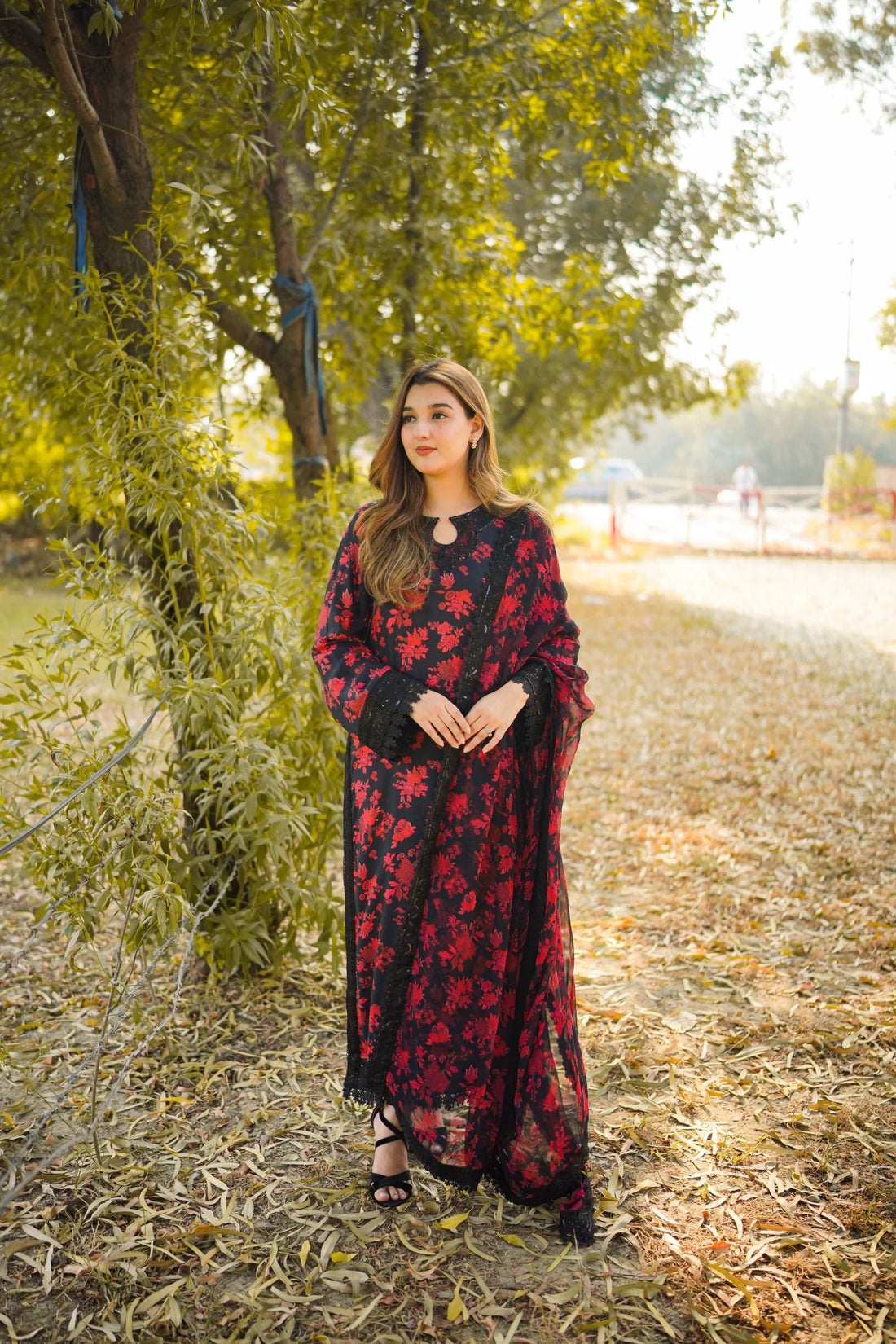 Aneela’s LAWN | Apple red