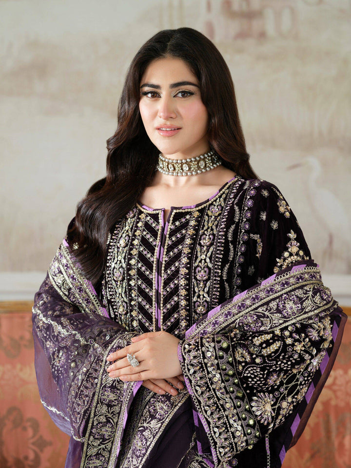 Aneela’s Plum Velvet 08