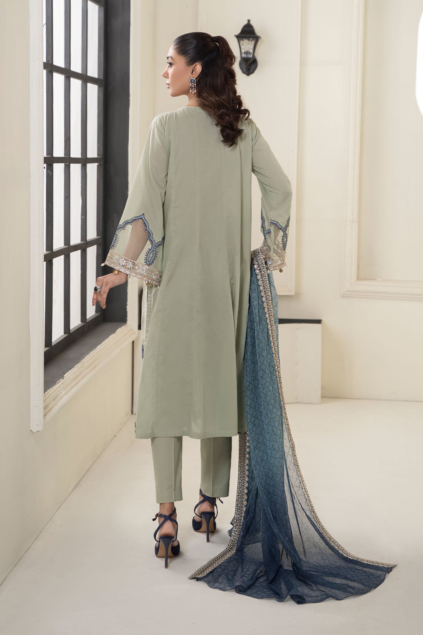 Maria.B Lawn - minted green