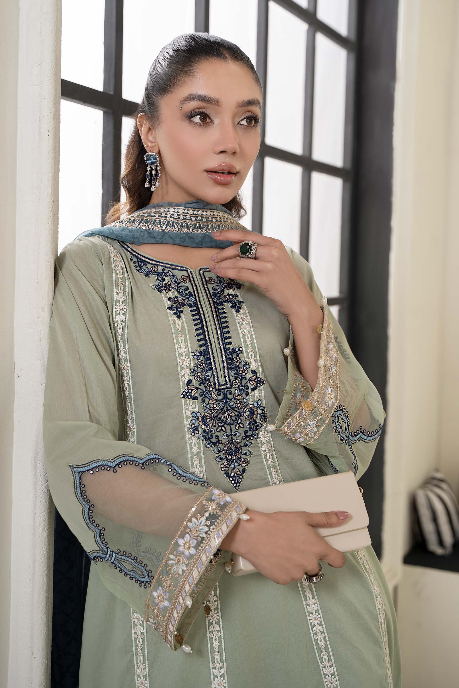 Maria.B Lawn - minted green