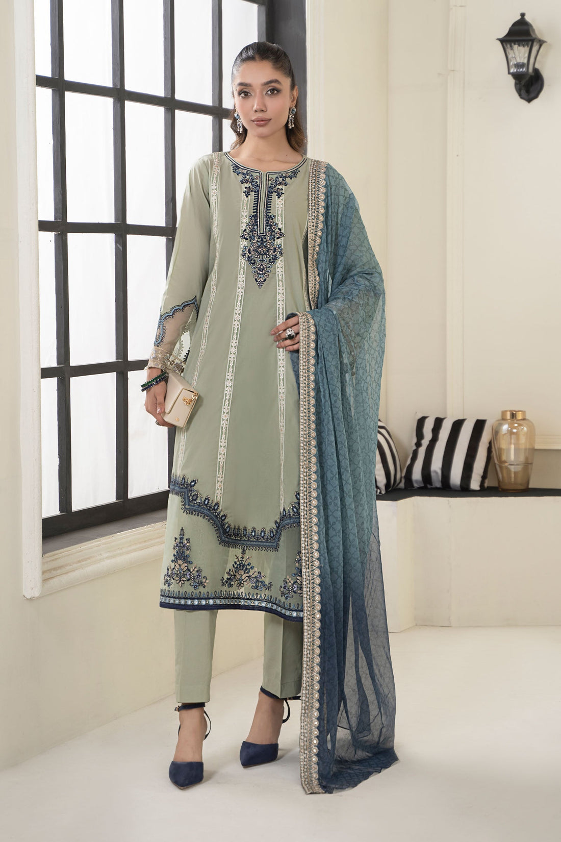 Maria.B Lawn - minted green