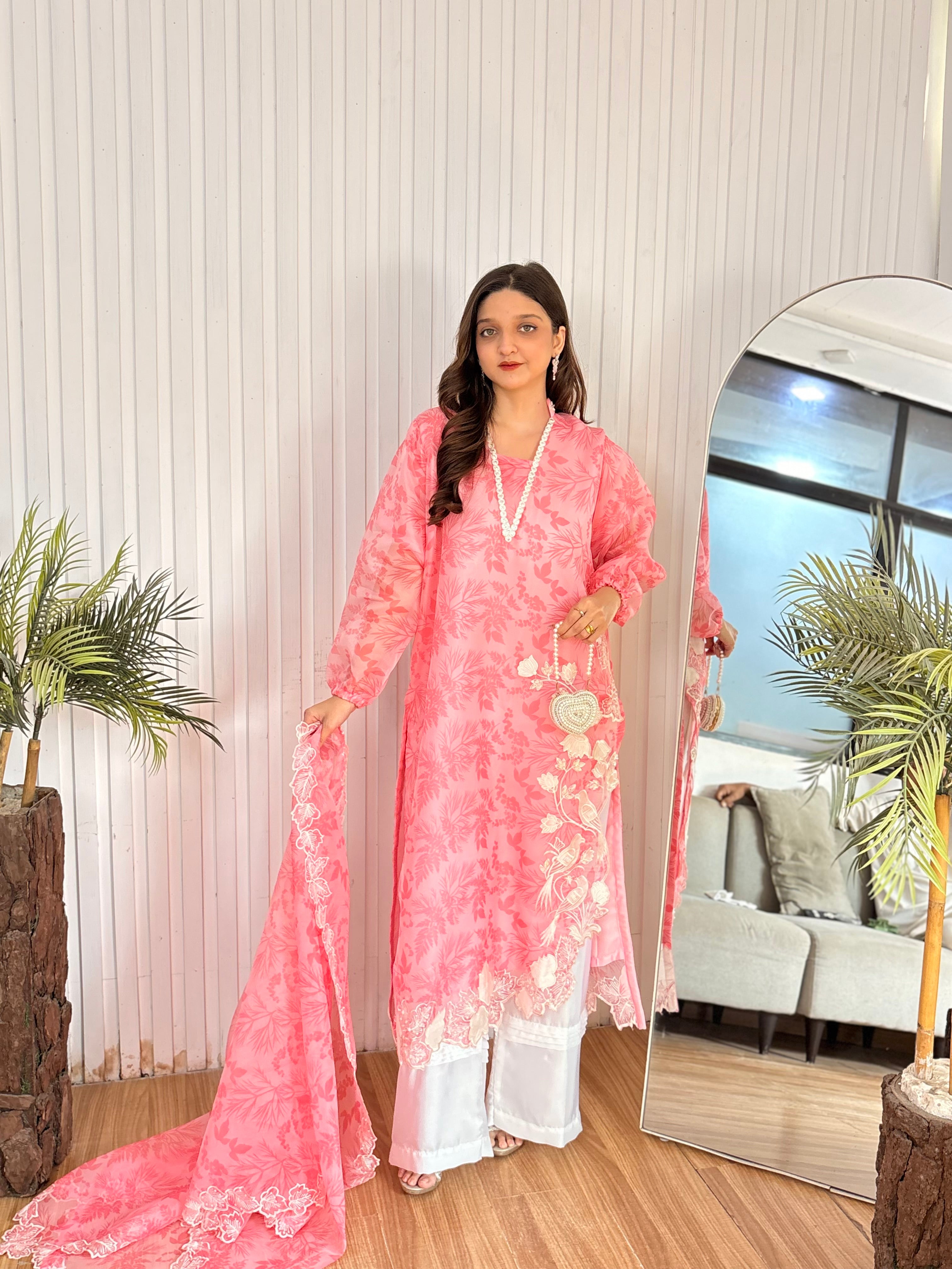 Mahira khan blush pink organza