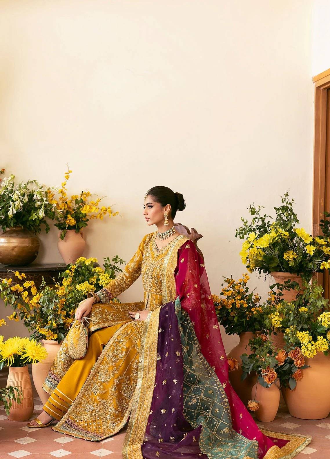 GULAAL NAYAARA ORGANZA EMBROIDERED