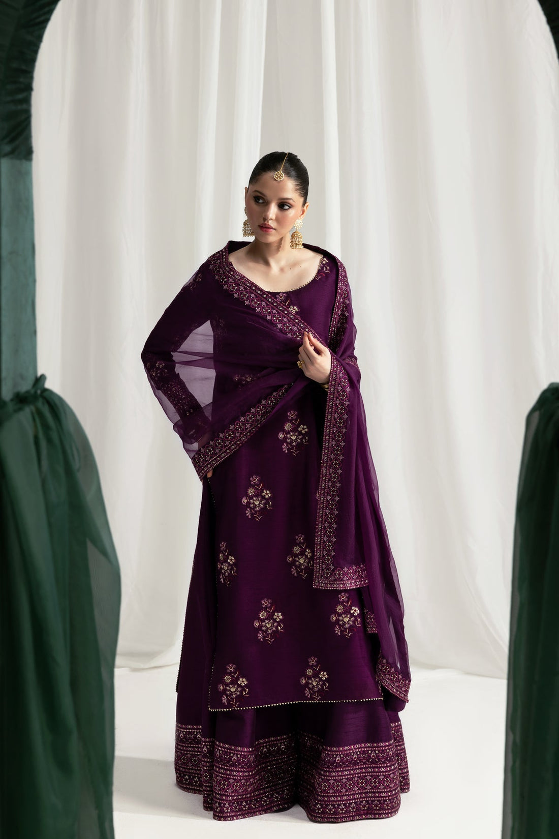 DEEP PLUM LUXURY - Zaib