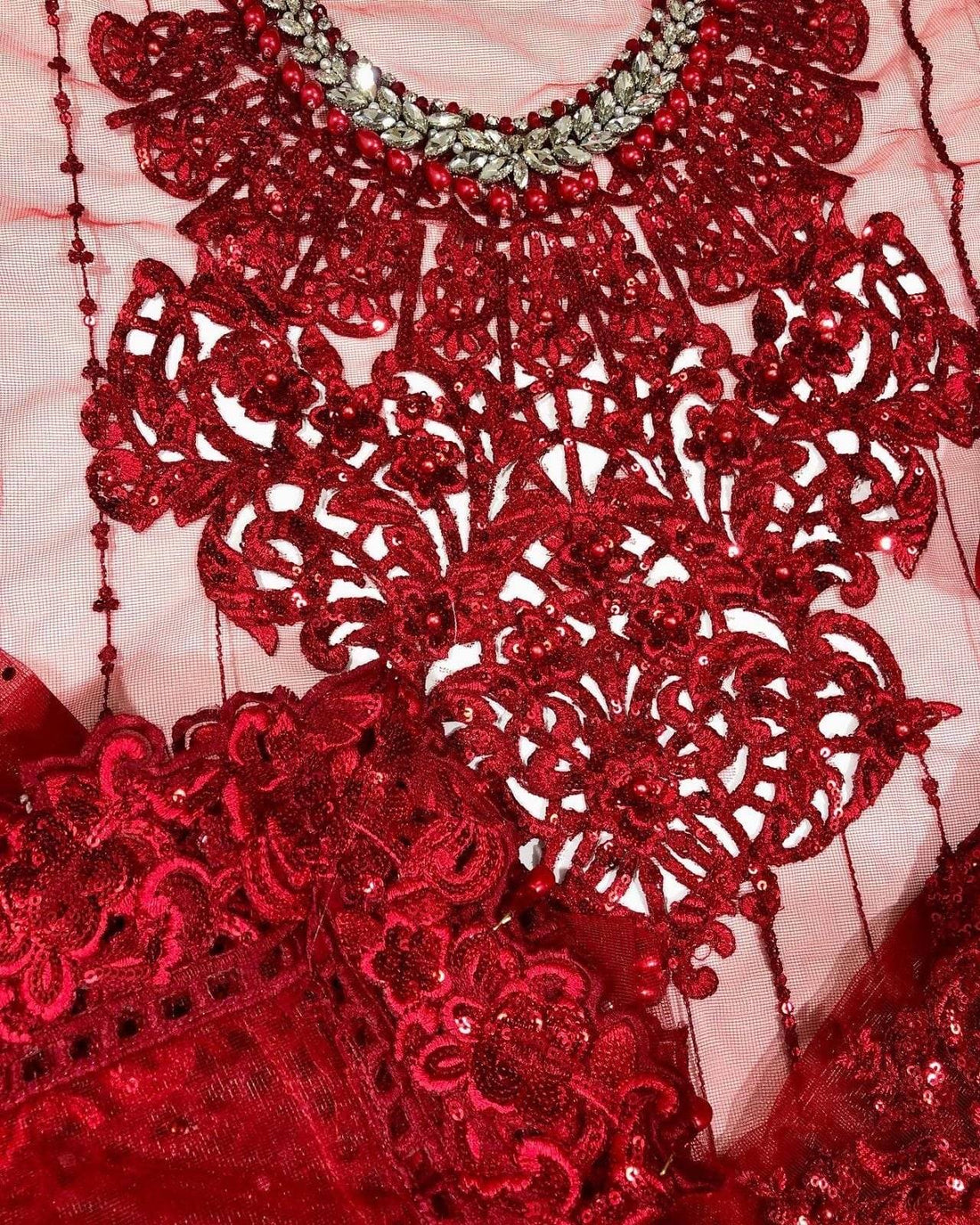MB RED CUTWORK GARARA