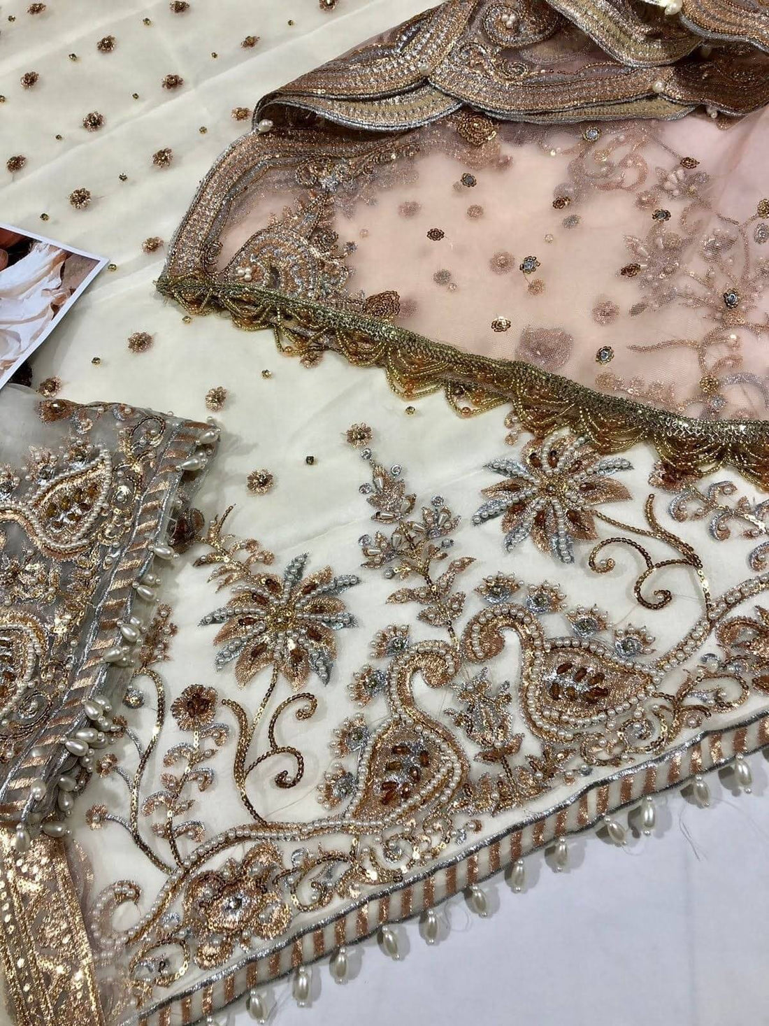Nameera WHITE PEARLS