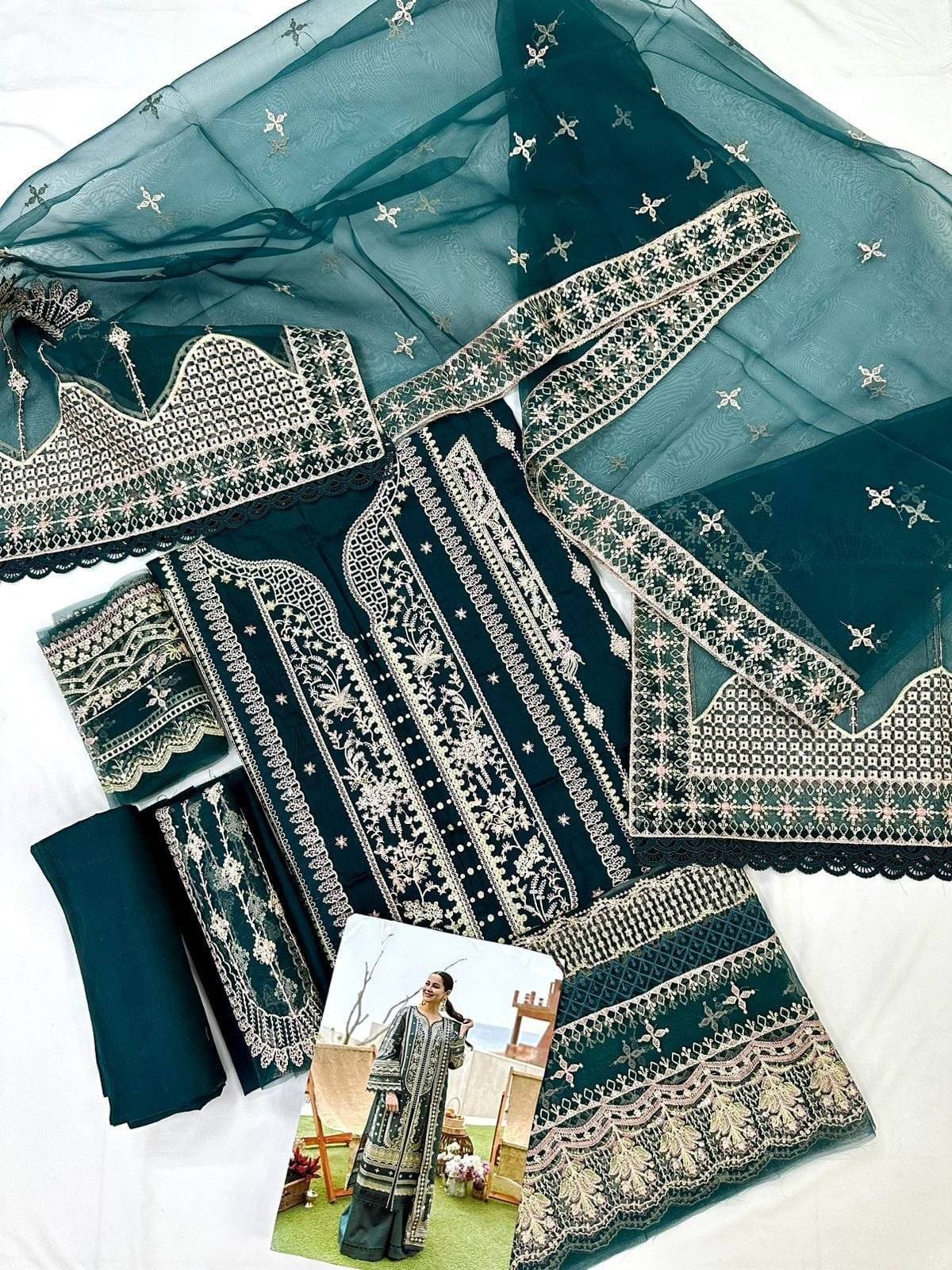 QALAMKAR ساحل LUXURY LAWN "ZAHRA"