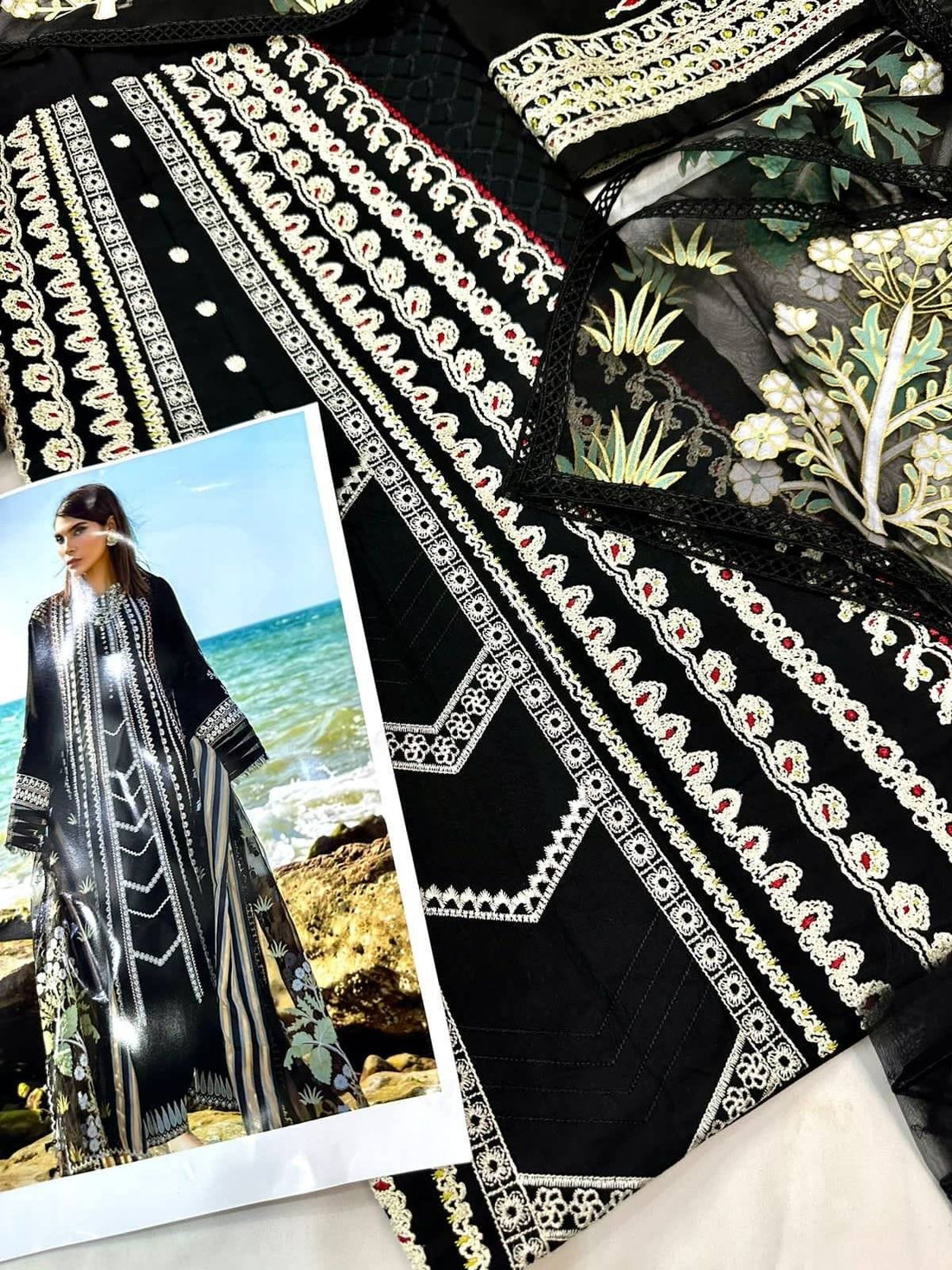 Crimson Luxury Lawn MARORI DREAMS
