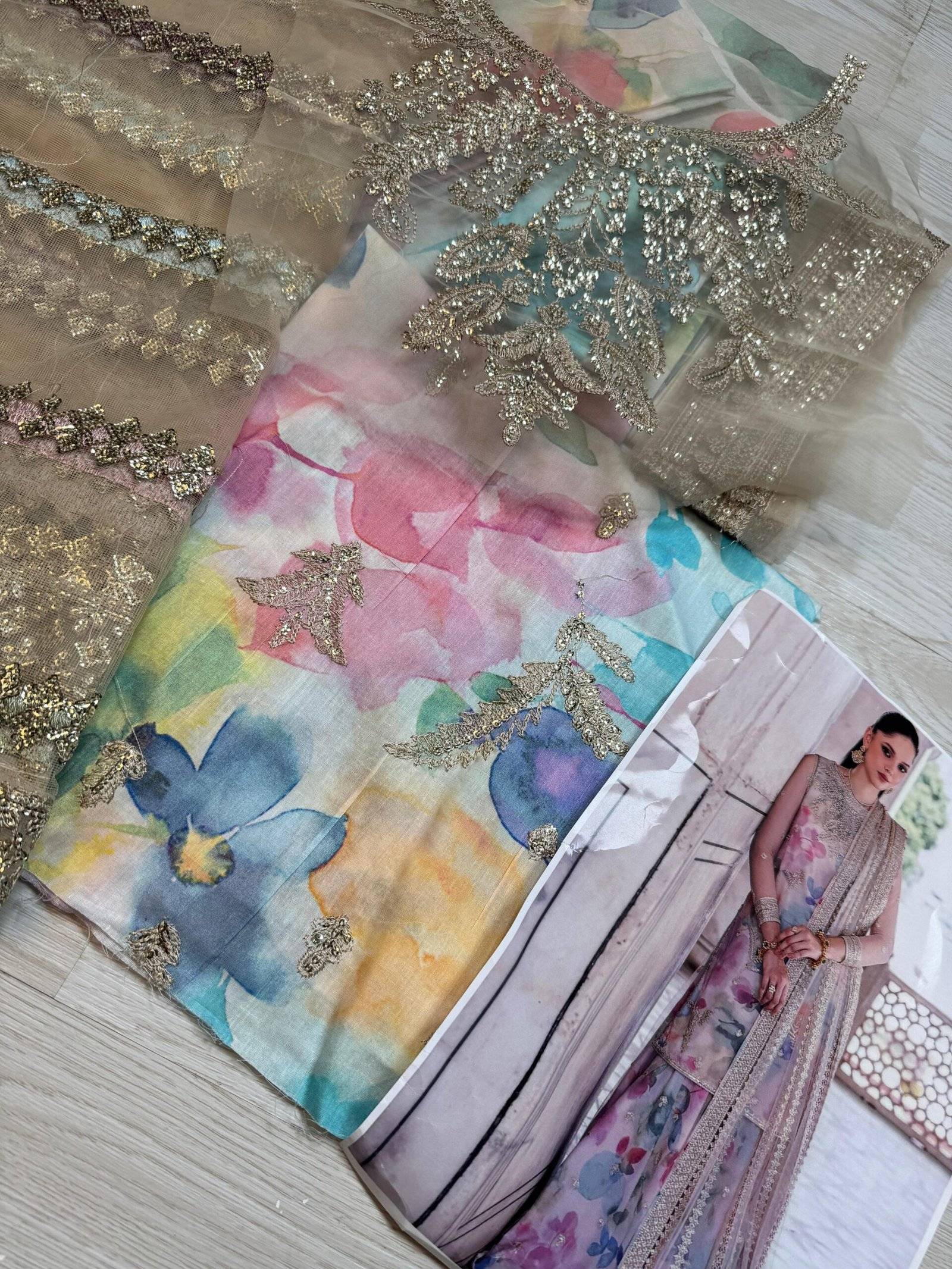 IZNIK LAWN BEIGE MULTI
