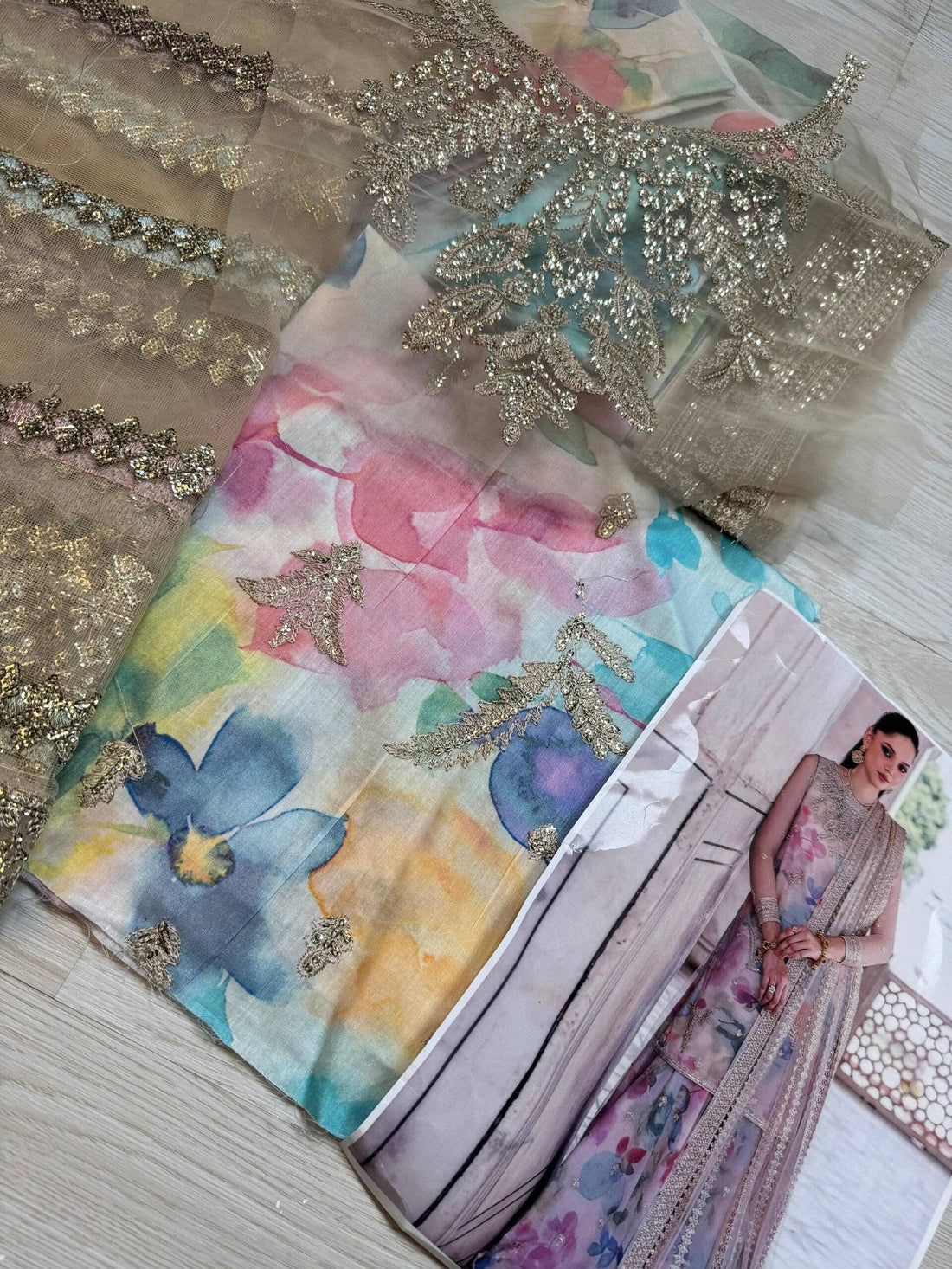 IZNIK LAWN BEIGE MULTI
