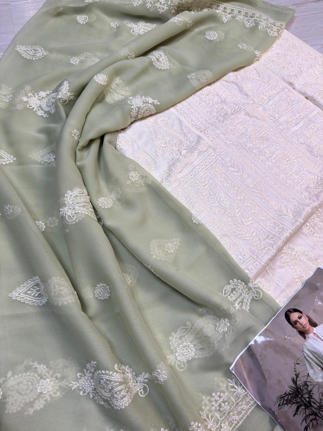 IMAGE LAWN FOAN GREEN