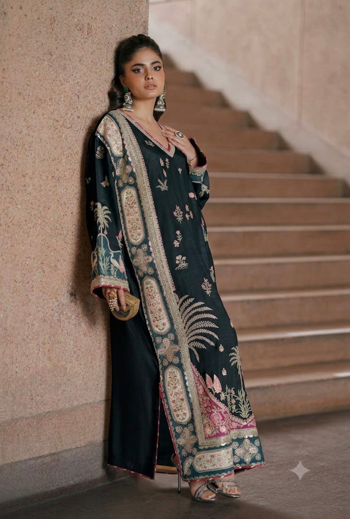 Ethnc- black tea - kaftan