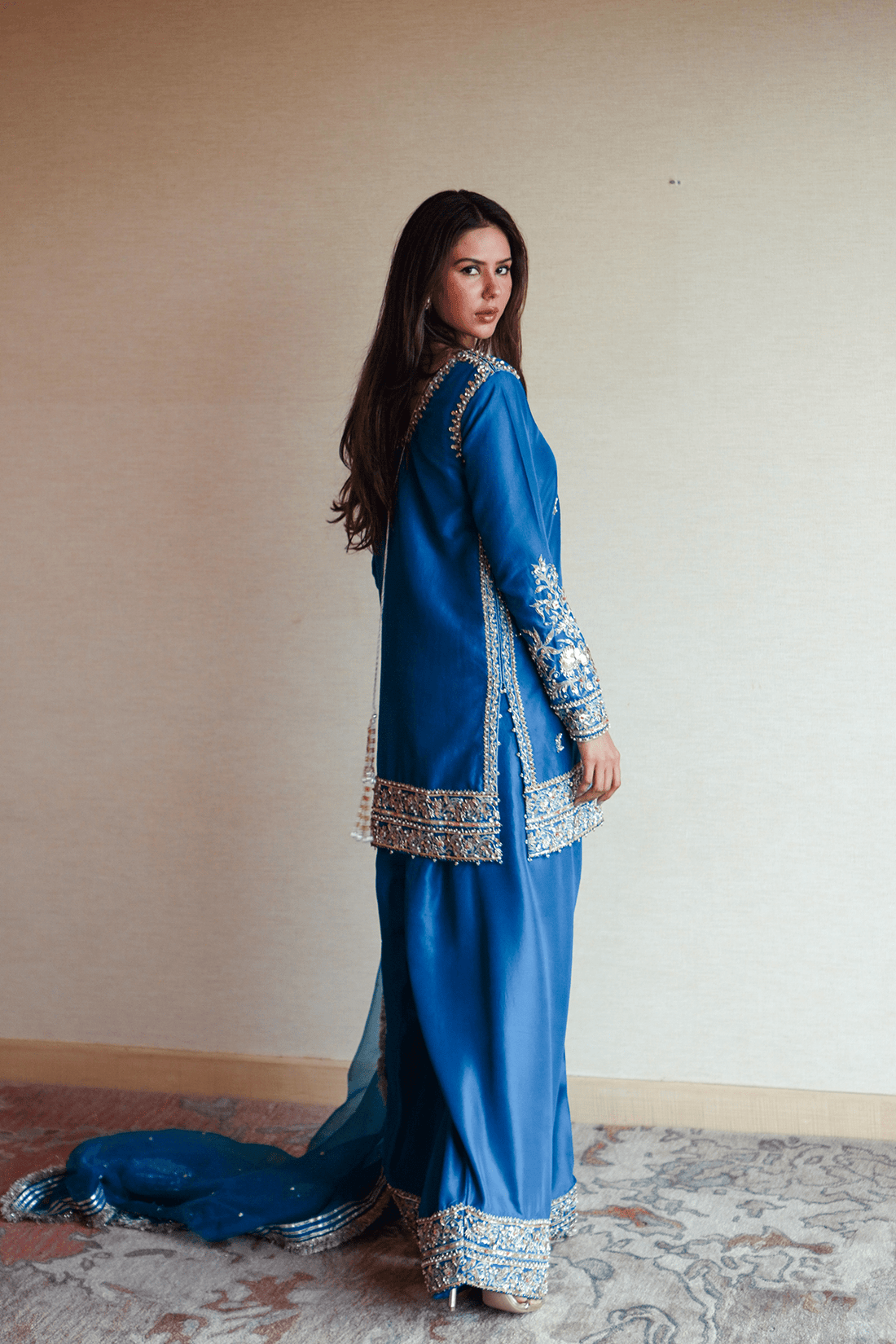 ERUM KHAN - Heer