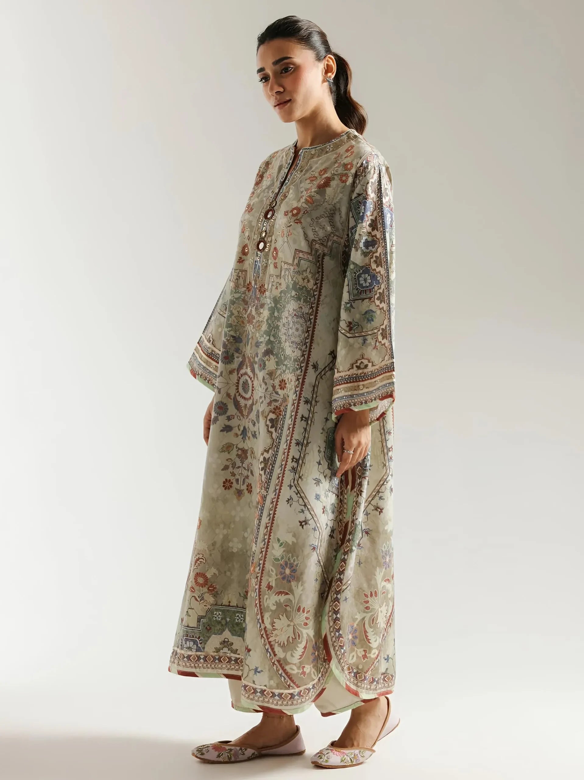 printed mirror button cream silk