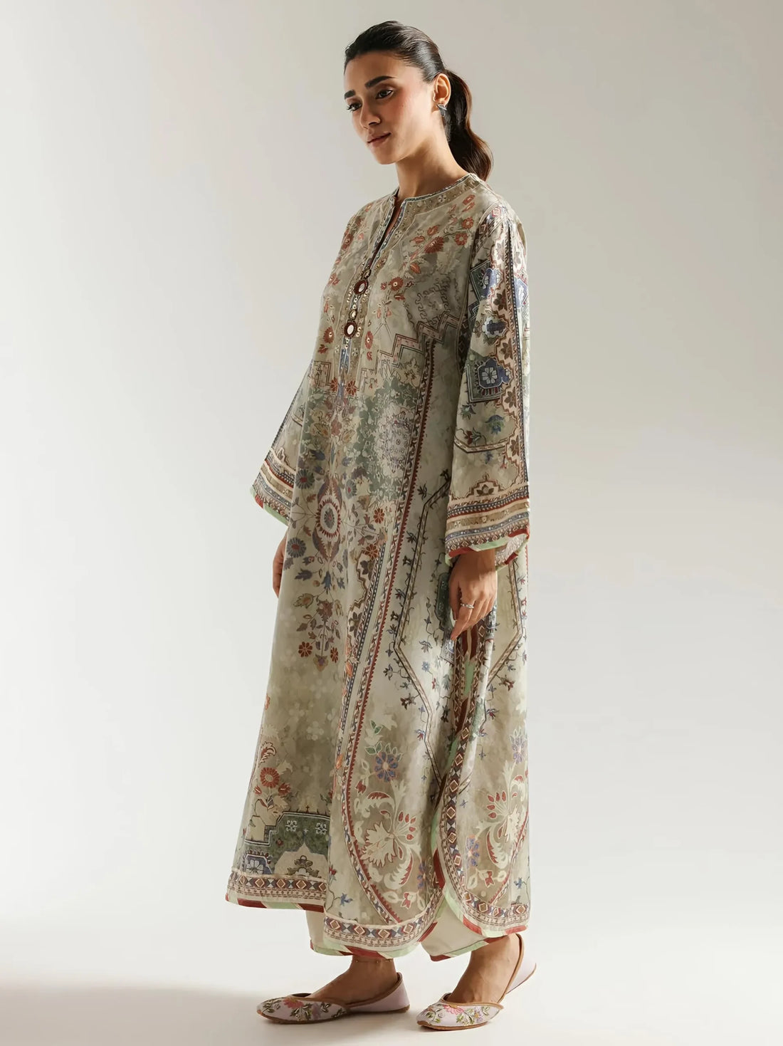 printed mirror button cream silk
