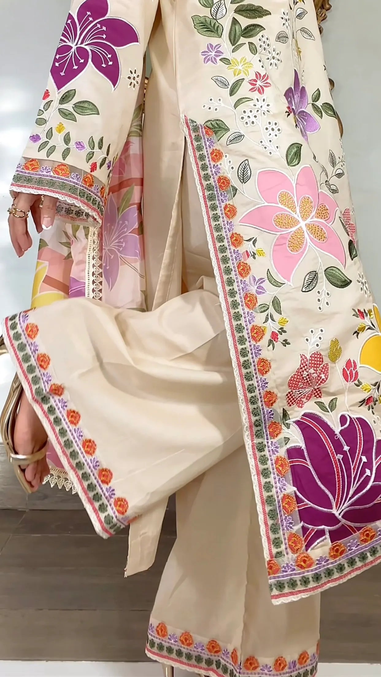 Aneelas cream multi lawn