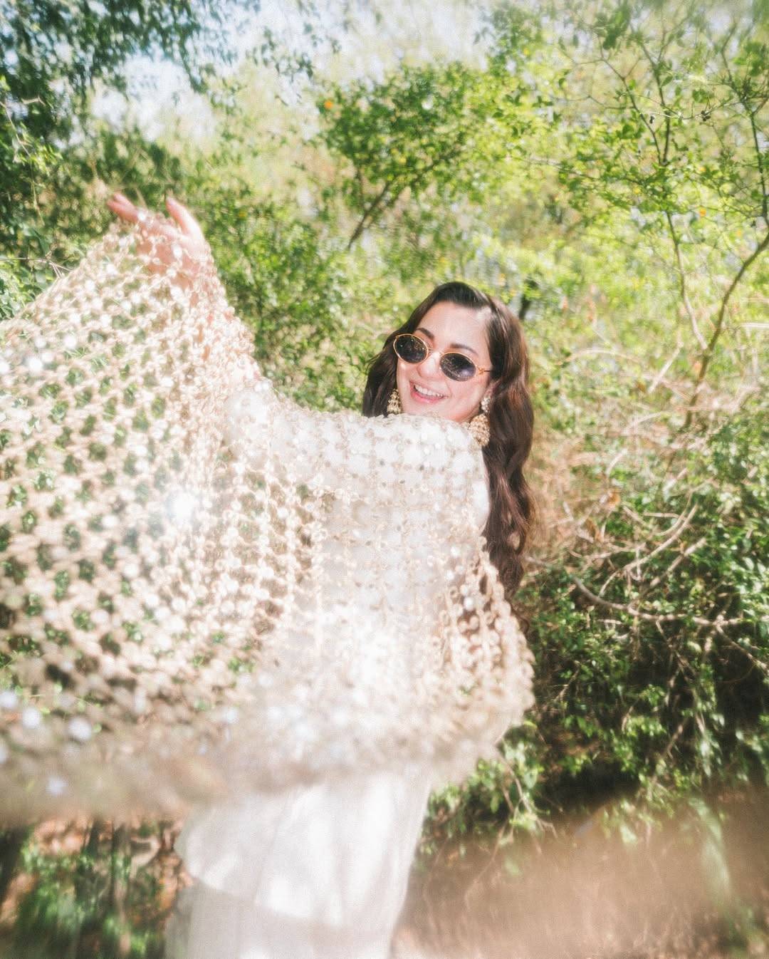 Sheesh golden dupatta