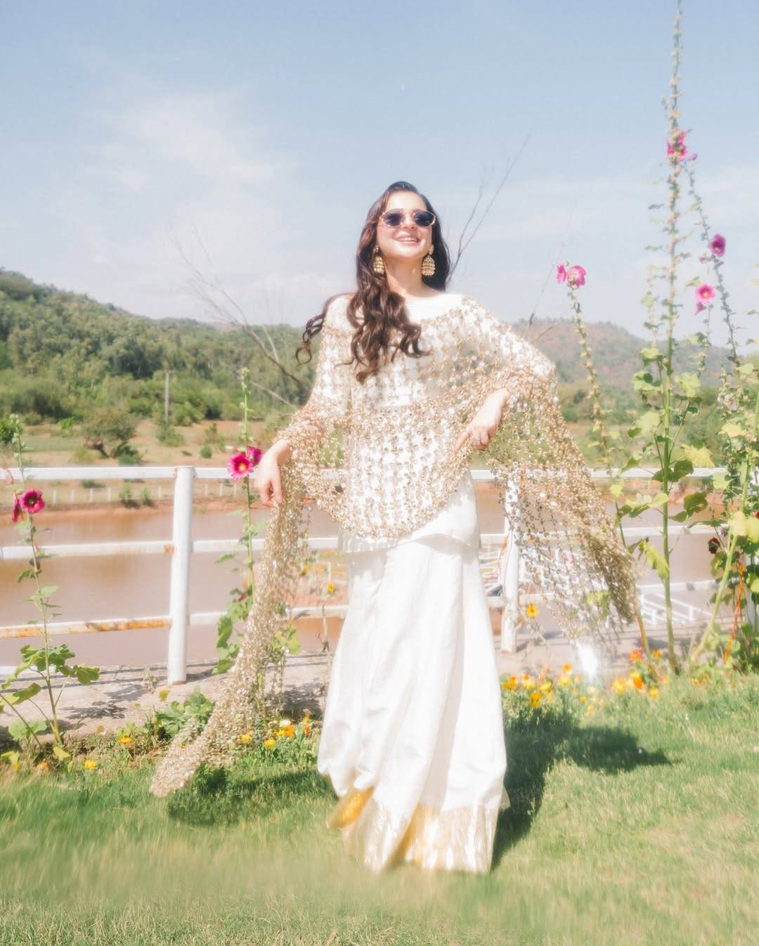 Sheesh golden dupatta