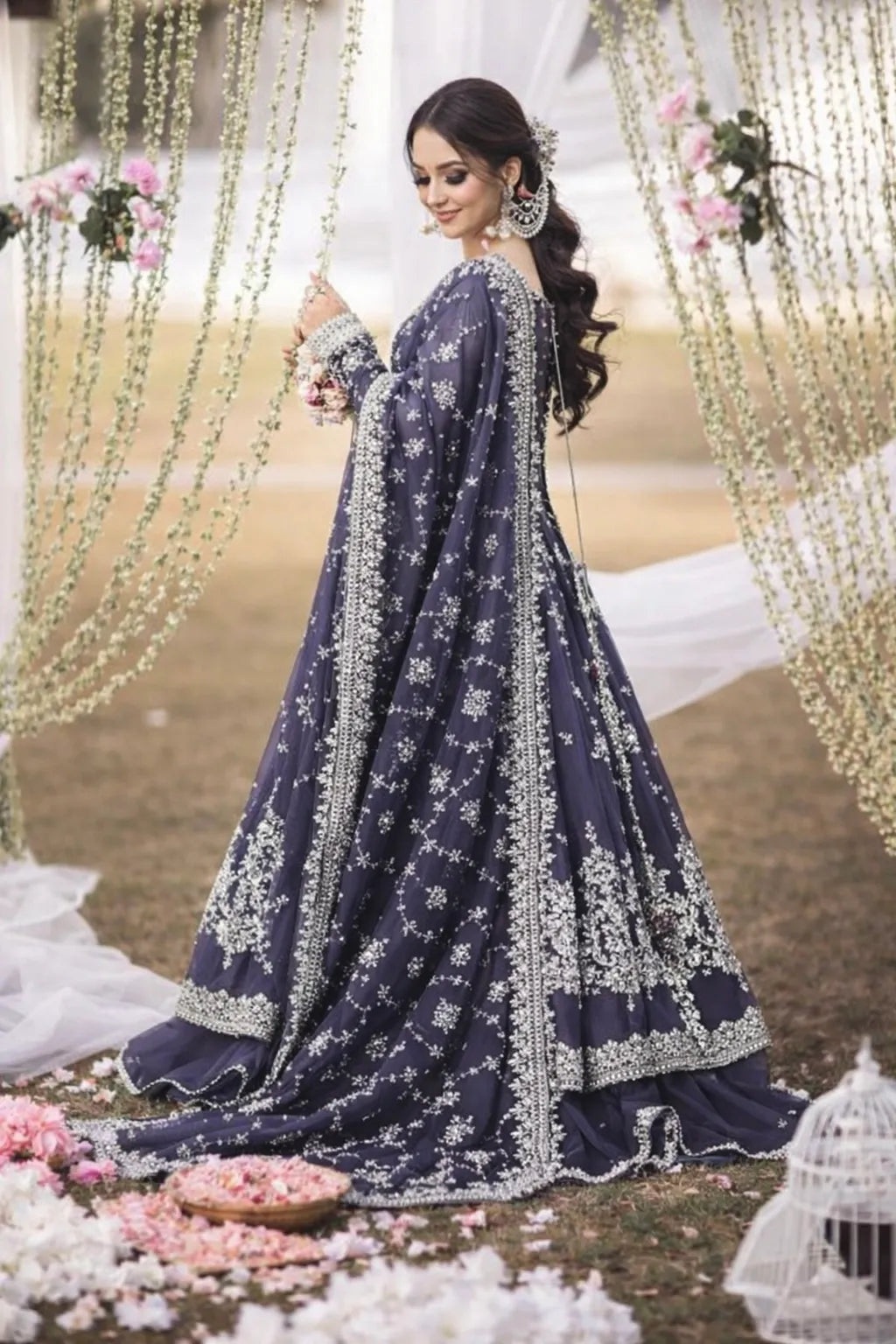 Aiman khan maxi ~ swiss blues