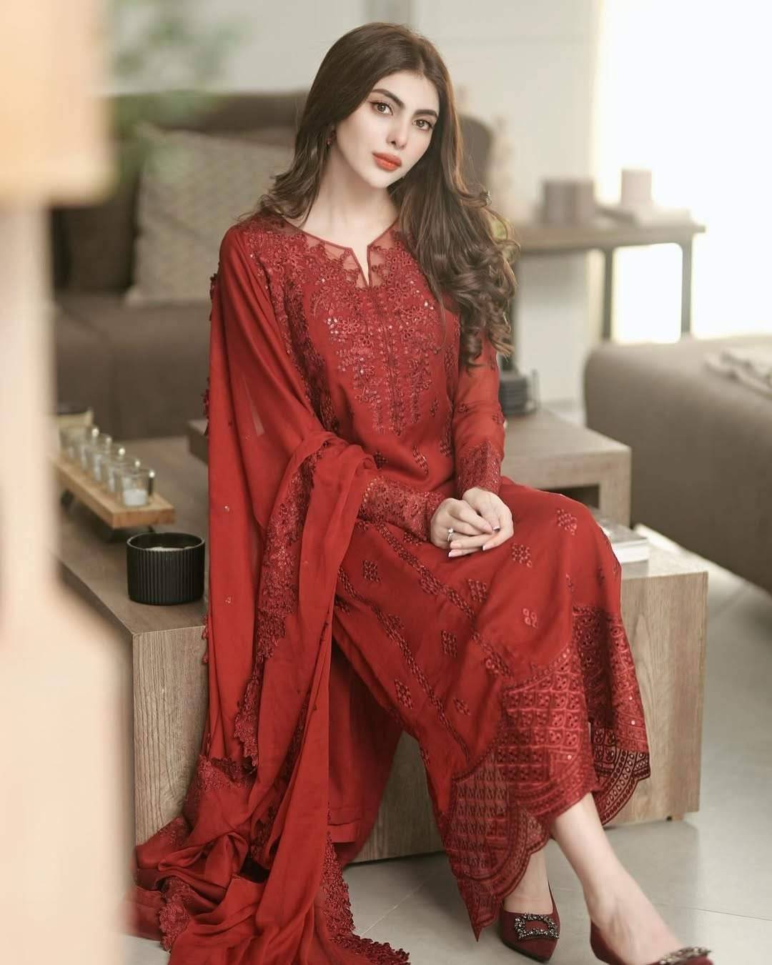 AZURE RED LABEL LAWN