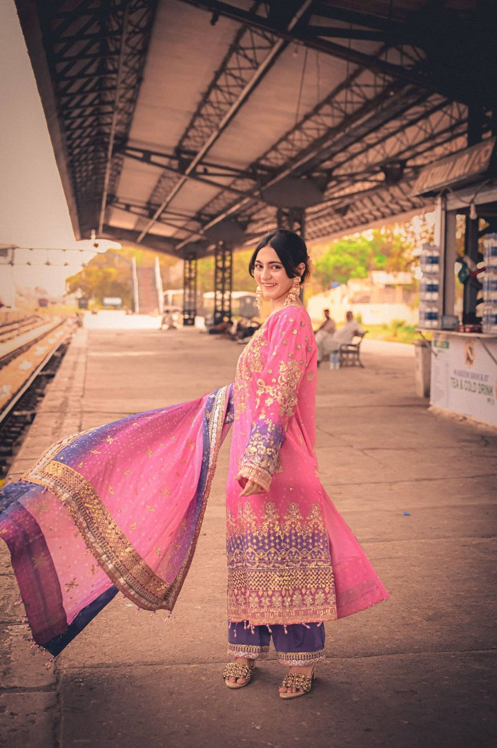 BAROQUE (muniba pink)