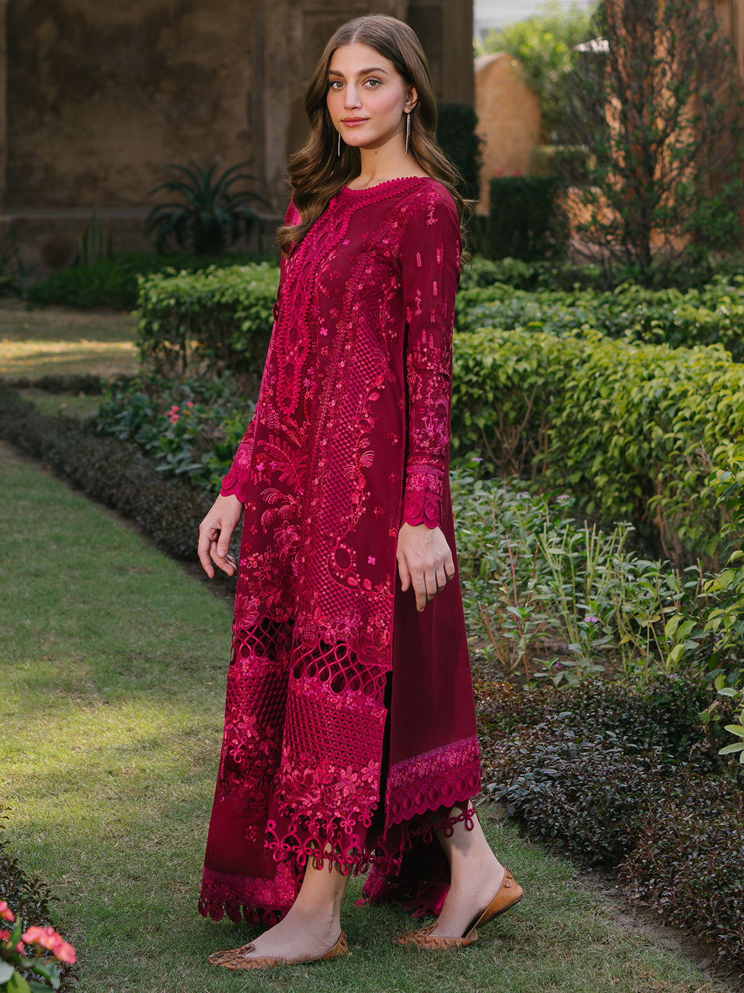 Bin ilyas Lawn - Gulabi bagh