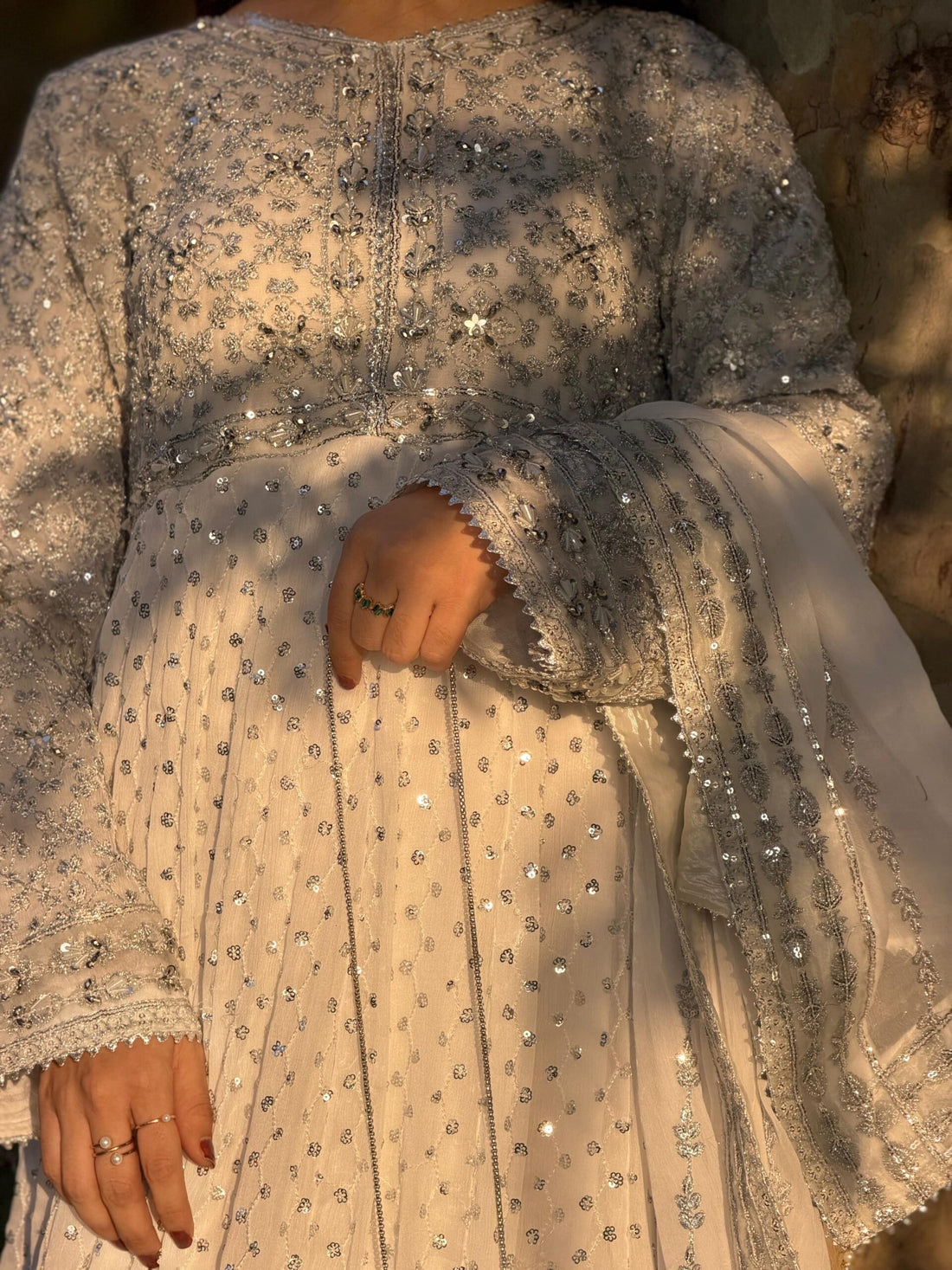 White maha maxi