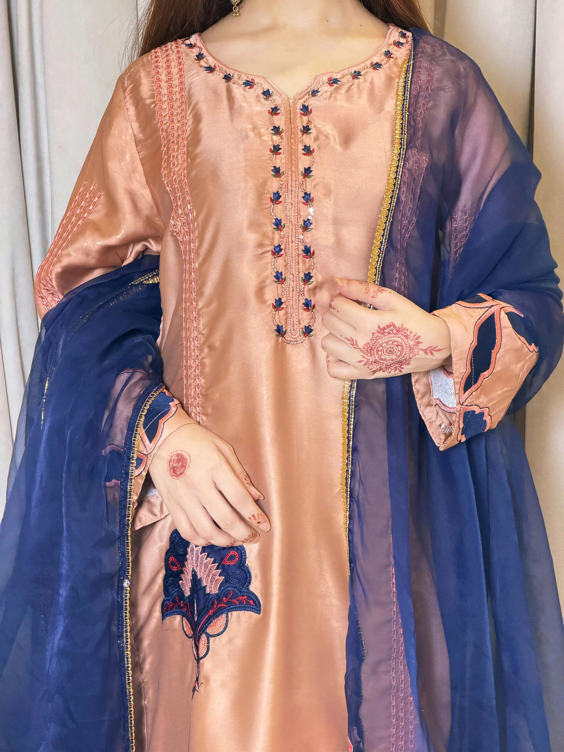 Hania amir silk onion
