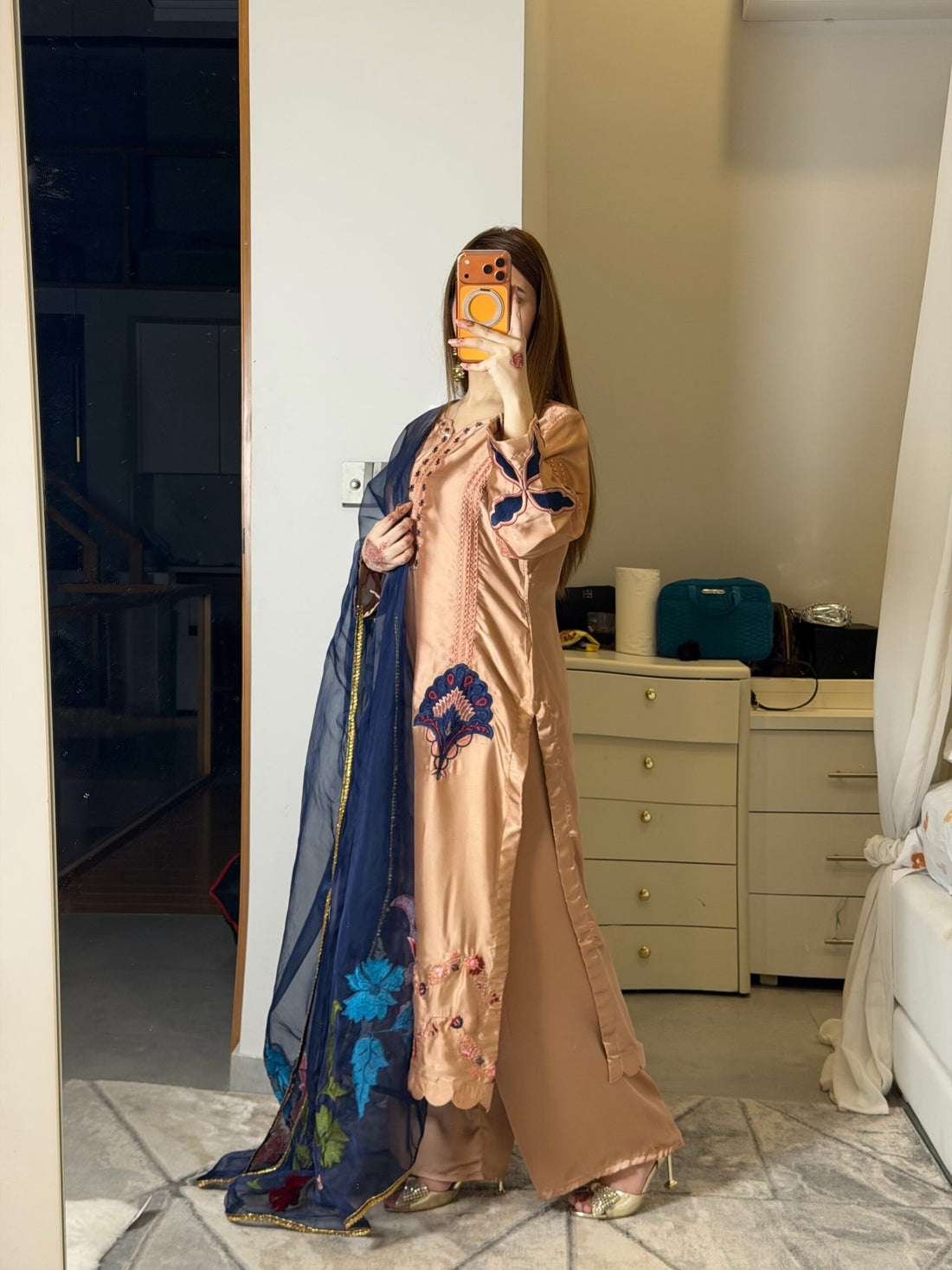 Hania amir silk onion