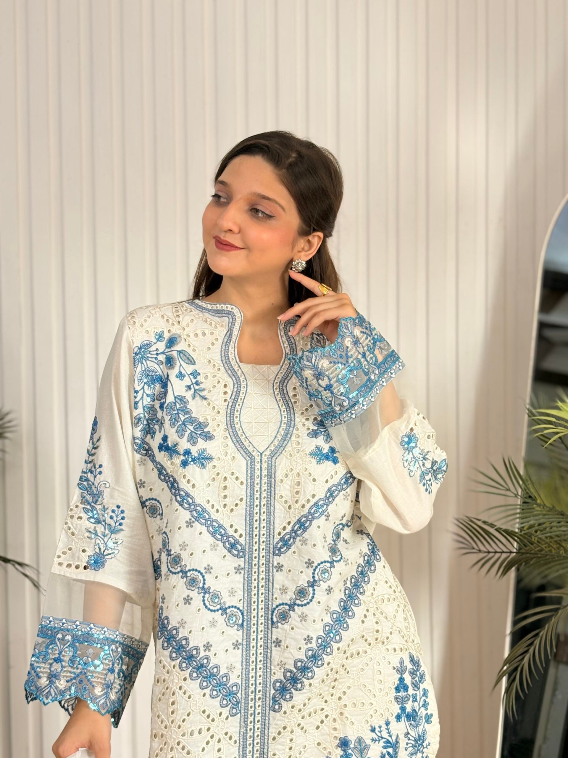 Lawn white blue cutwork pret