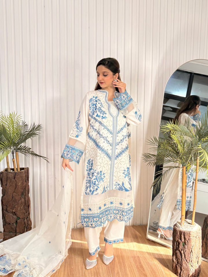Lawn white blue cutwork pret