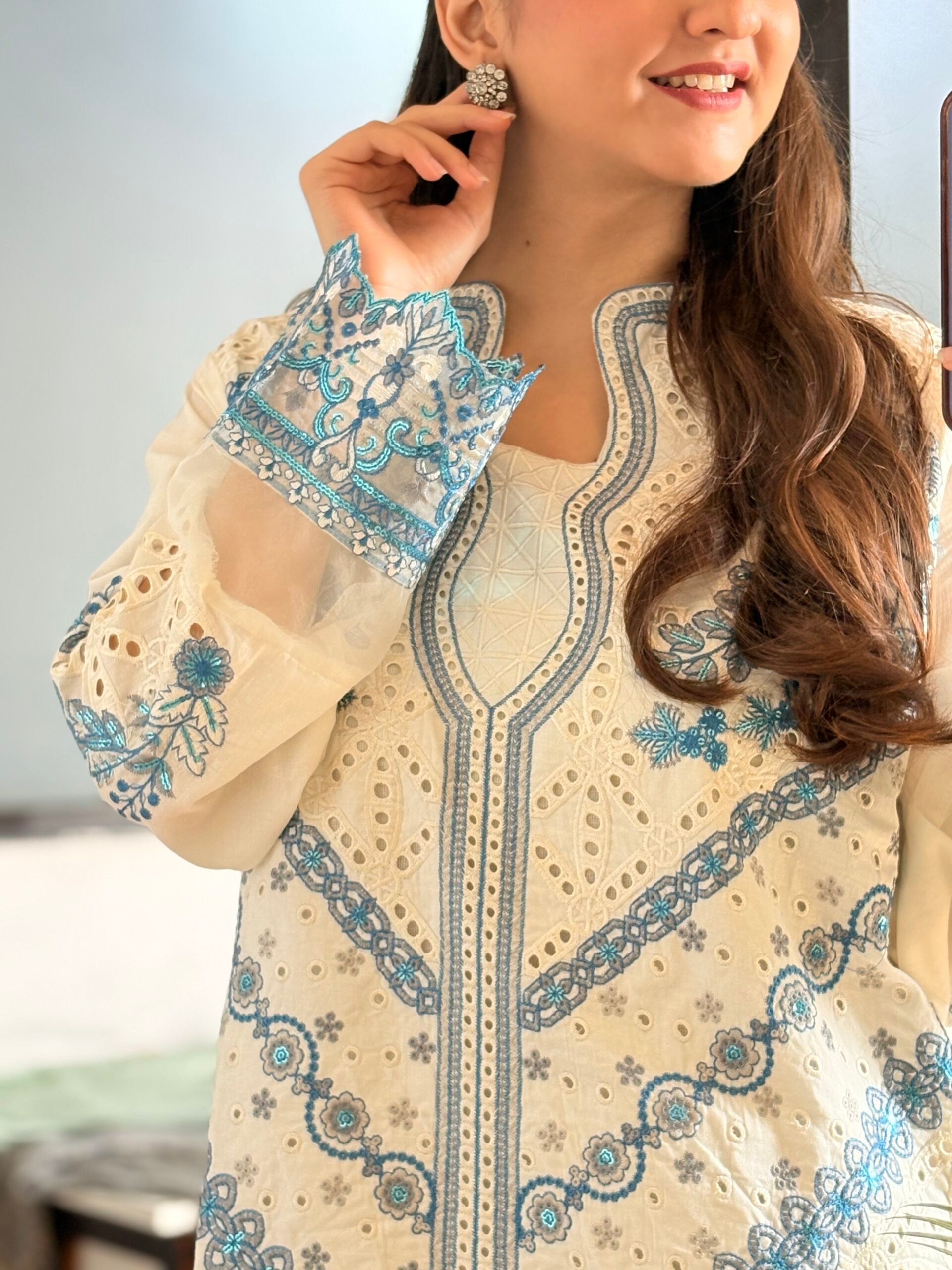 Lawn white blue cutwork pret