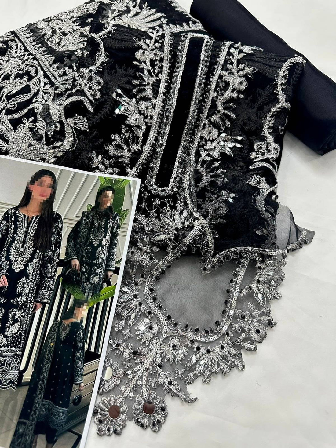 GULAAL NAGINA BLACK