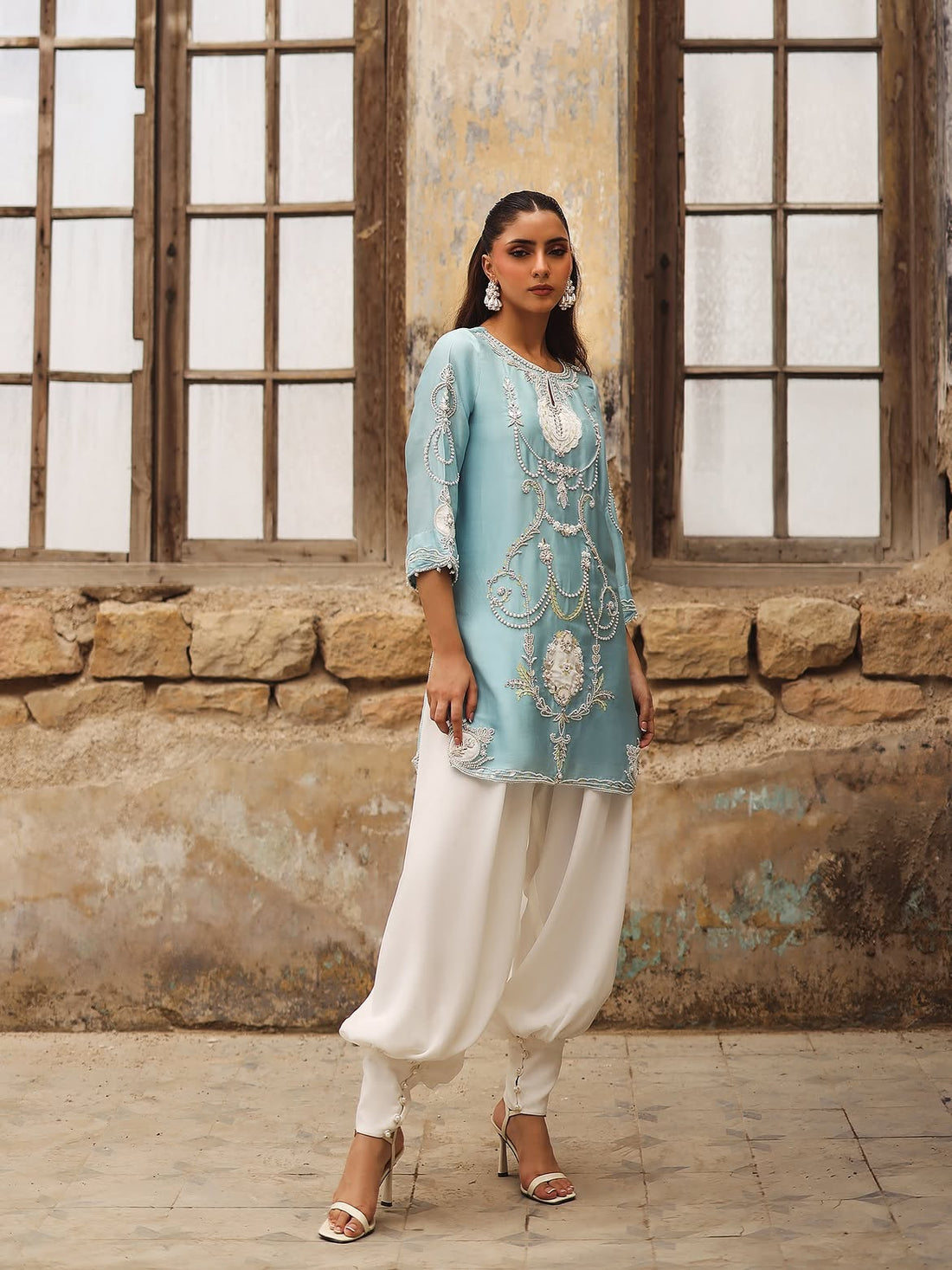 Warda saleem | Motifs