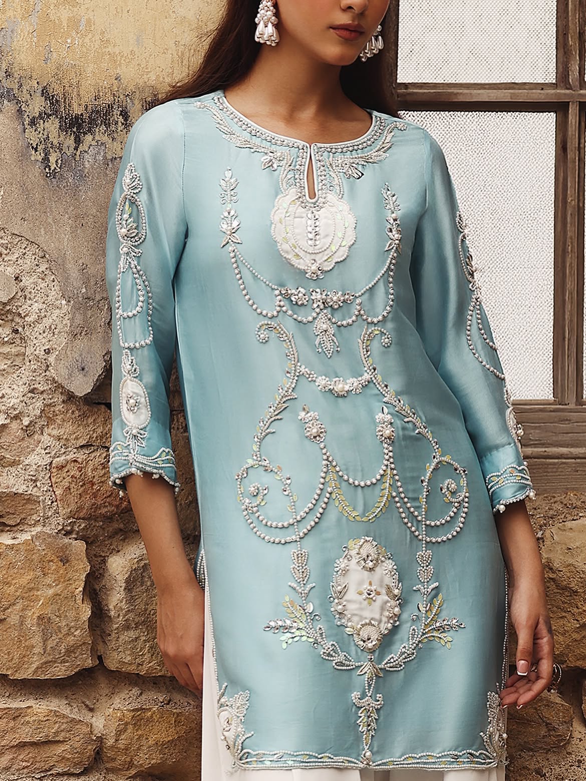 Warda saleem | Motifs