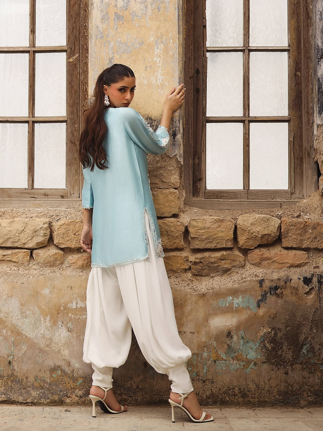 Warda saleem | Motifs