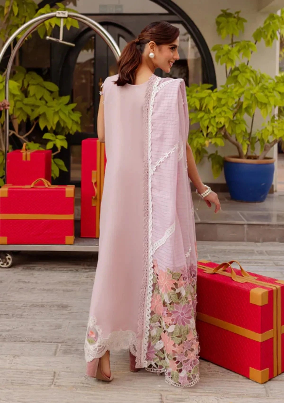 Parishay - IQRA lawn pinkies