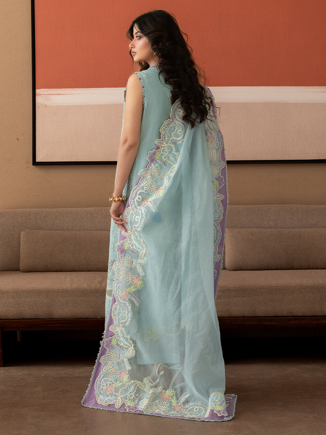 Mahnur Lawn - Bluegrass