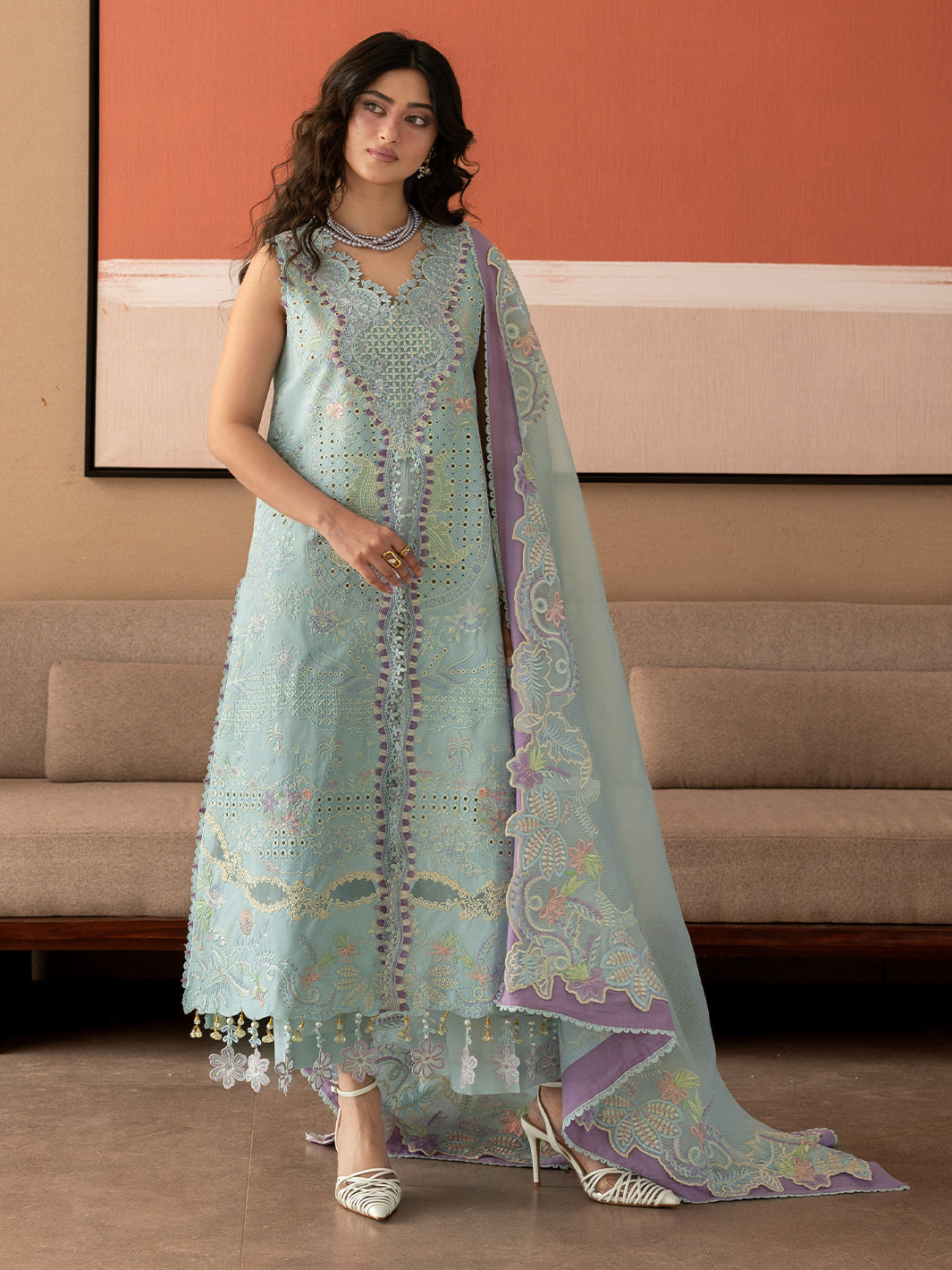 Mahnur Lawn - Bluegrass