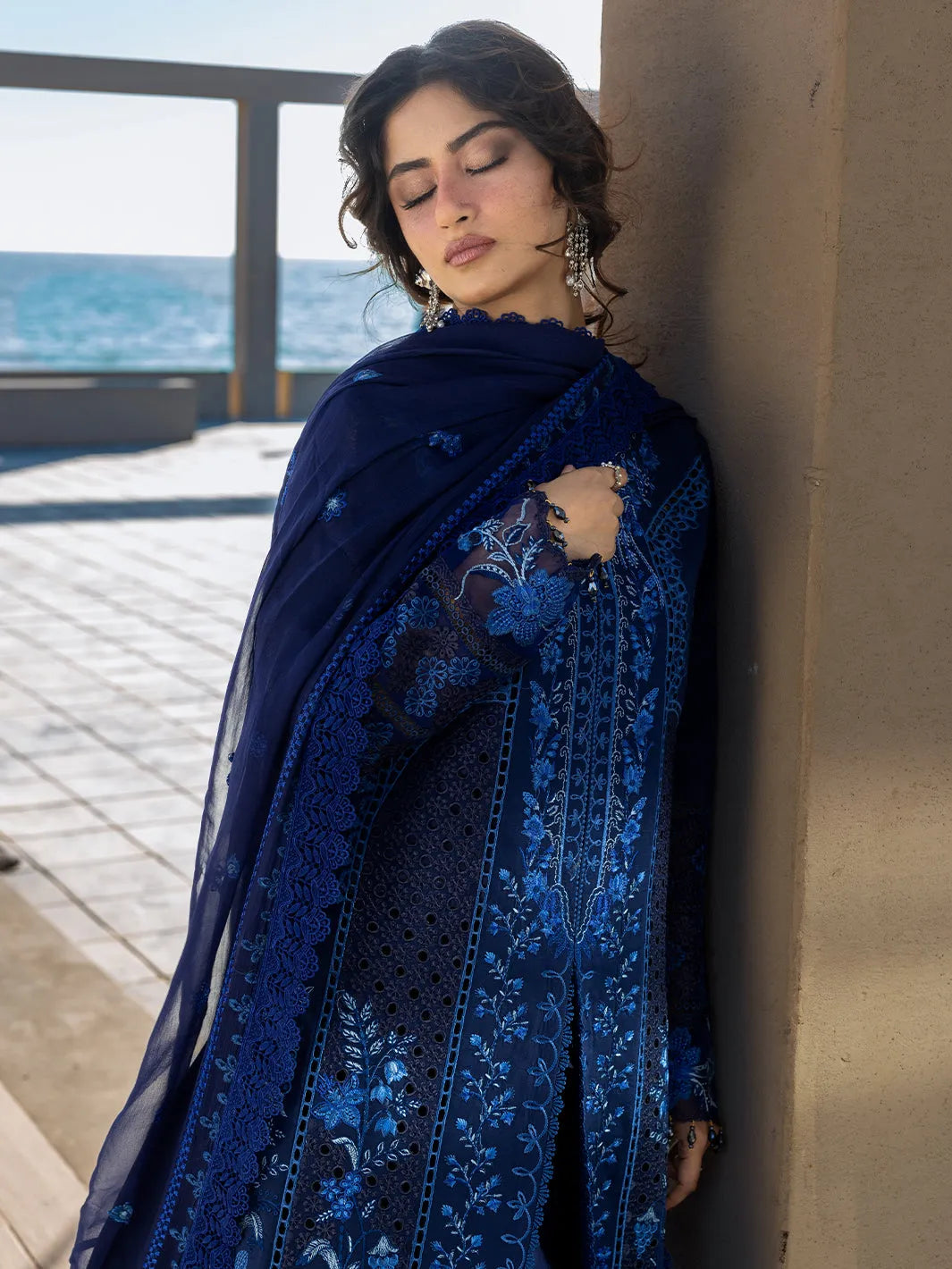 Mahnur Lawn | sajal blue