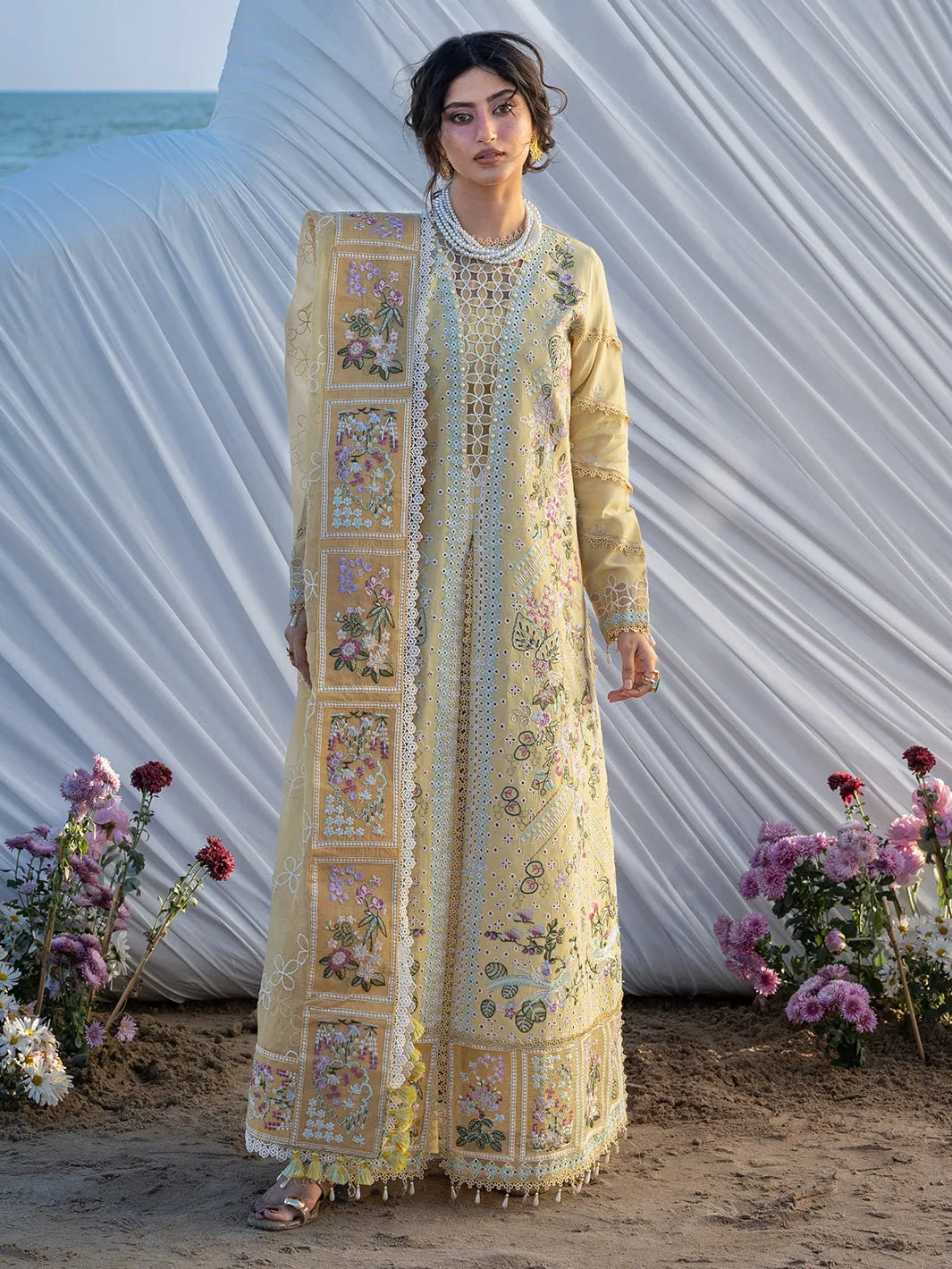 Sirene by mahnur lawn