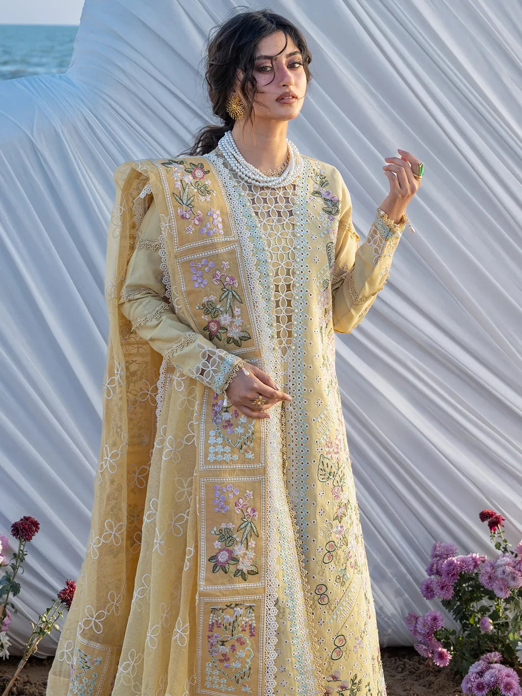 Sirene by mahnur lawn