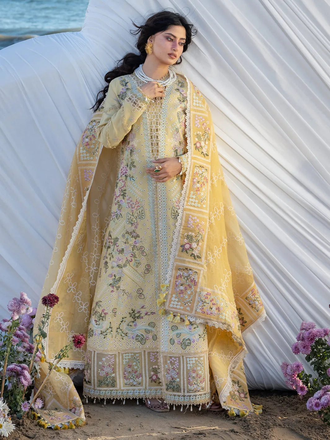 Sirene by mahnur lawn